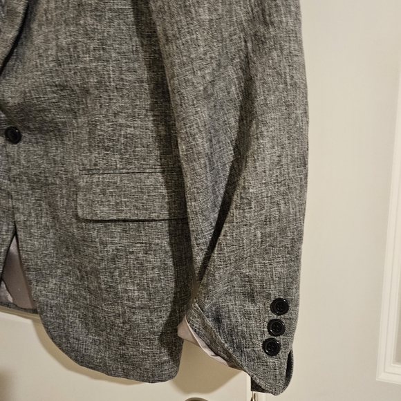 Coo Fandy gray blazer. Size Medium - Picture 4 of 5